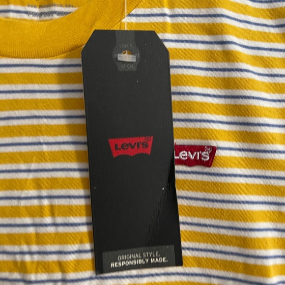 Levi’s Stripped Tee - Picture 3 of 4